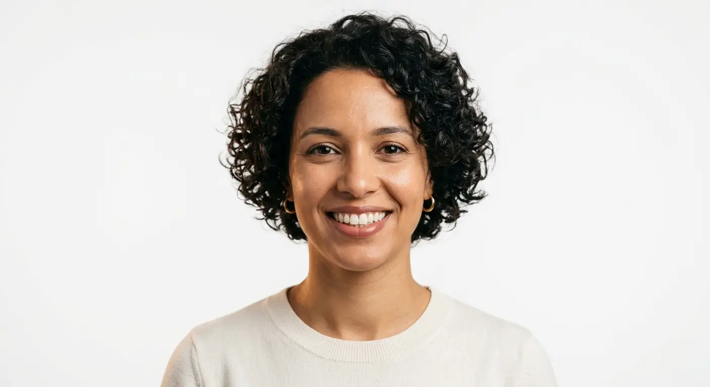 Patiente souriante au Centre dentaire belbakkar, Marrakech